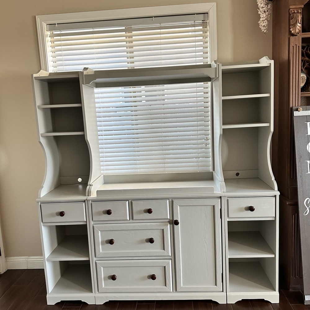 Pottery Barn dresser/ changing table & crib/ toddler bed